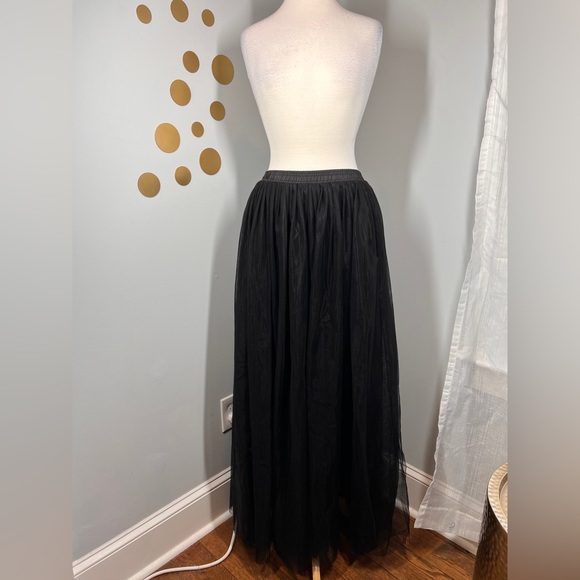EUC Yuluosha Long 2 Layer Tulle Maxi Skirt - Picture 3 of 8